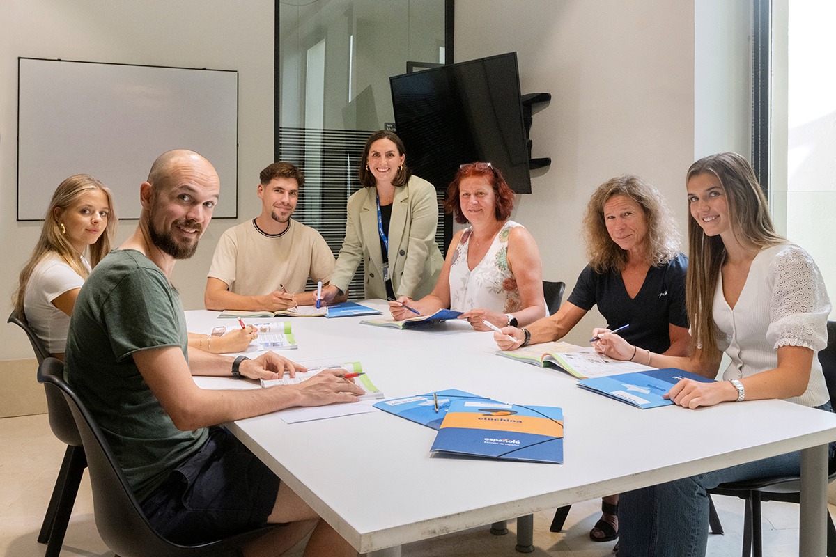 Spanish language lessons for mature students | Españolé